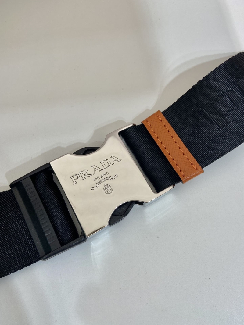 Pra*a waist chest packs